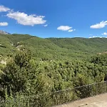 Vistas A La Montana En Un Pueblo Con Encanto. El Pueyo de Araguás