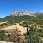 Vistas A La Montana En Un Pueblo Con Encanto. Apartamento