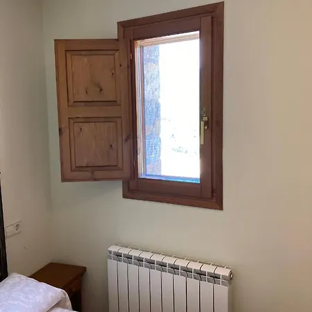 Vistas A La Montana En Un Pueblo Con Encanto. Apartamento *