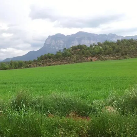 Vistas A La Montana En Un Pueblo Con Encanto. Apartamento