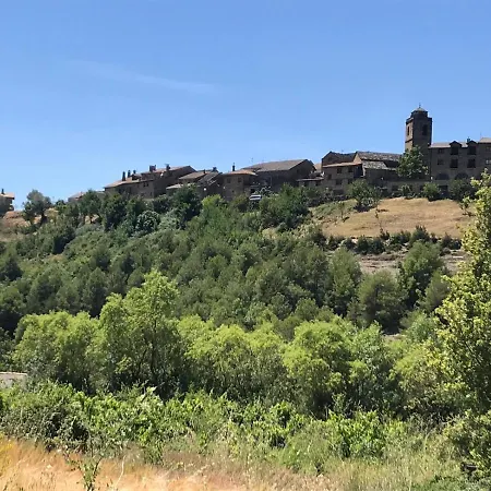 Vistas A La Montana En Un Pueblo Con Encanto. Apartamento *