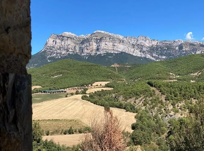 Apartamento Vistas A La Montana En Un Pueblo Con Encanto.