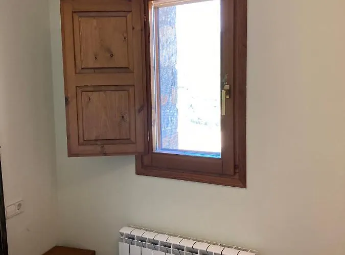 Vistas A La Montana En Un Pueblo Con Encanto. Apartamento *