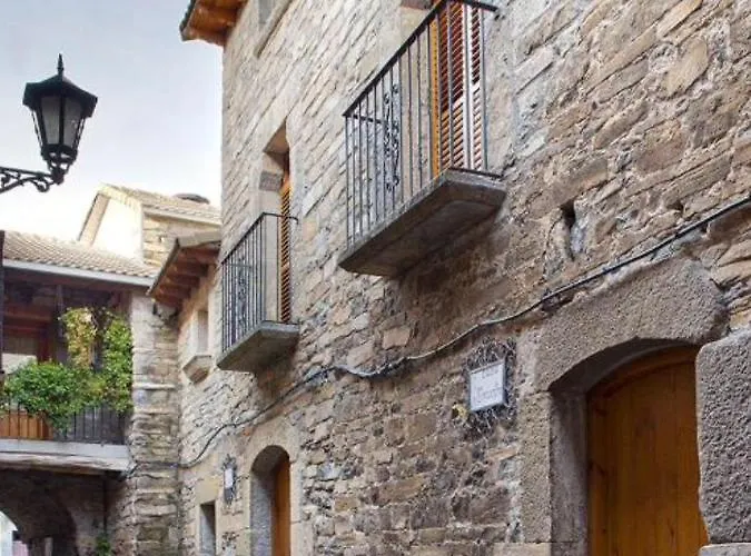 Vistas A La Montana En Un Pueblo Con Encanto. * El Pueyo de Araguás