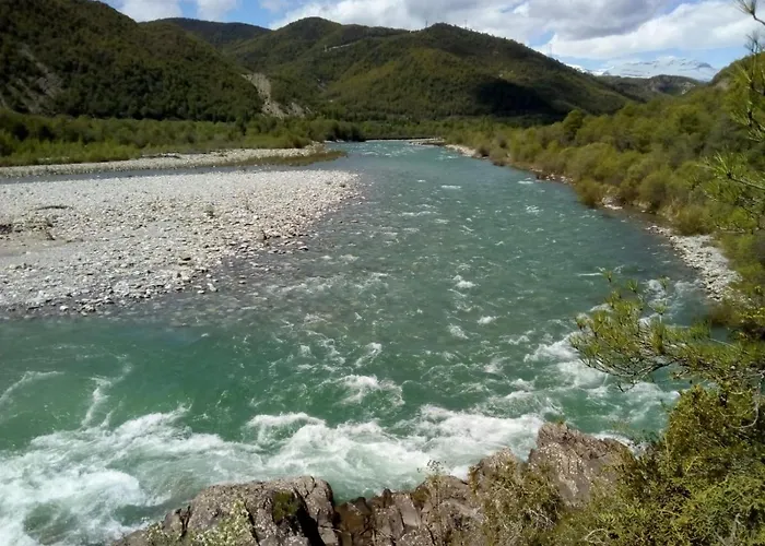 Vistas A La Montana En Un Pueblo Con Encanto. * El Pueyo de Araguás