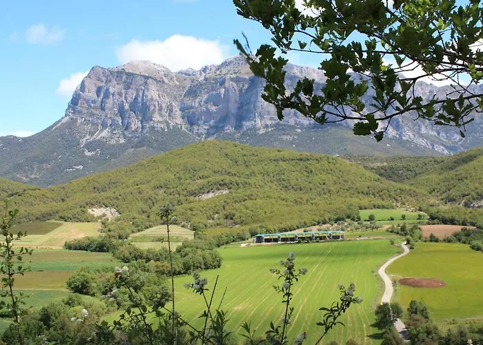 Vistas A La Montana En Un Pueblo Con Encanto. Apartamento *