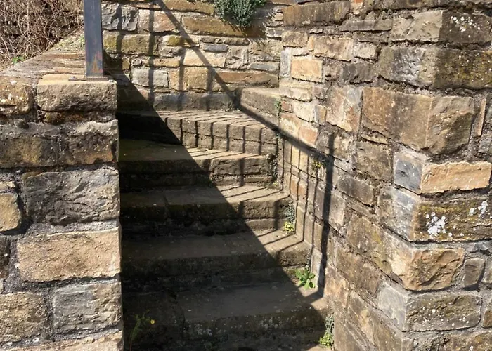 Vistas A La Montana En Un Pueblo Con Encanto. Apartamento El Pueyo de Araguás